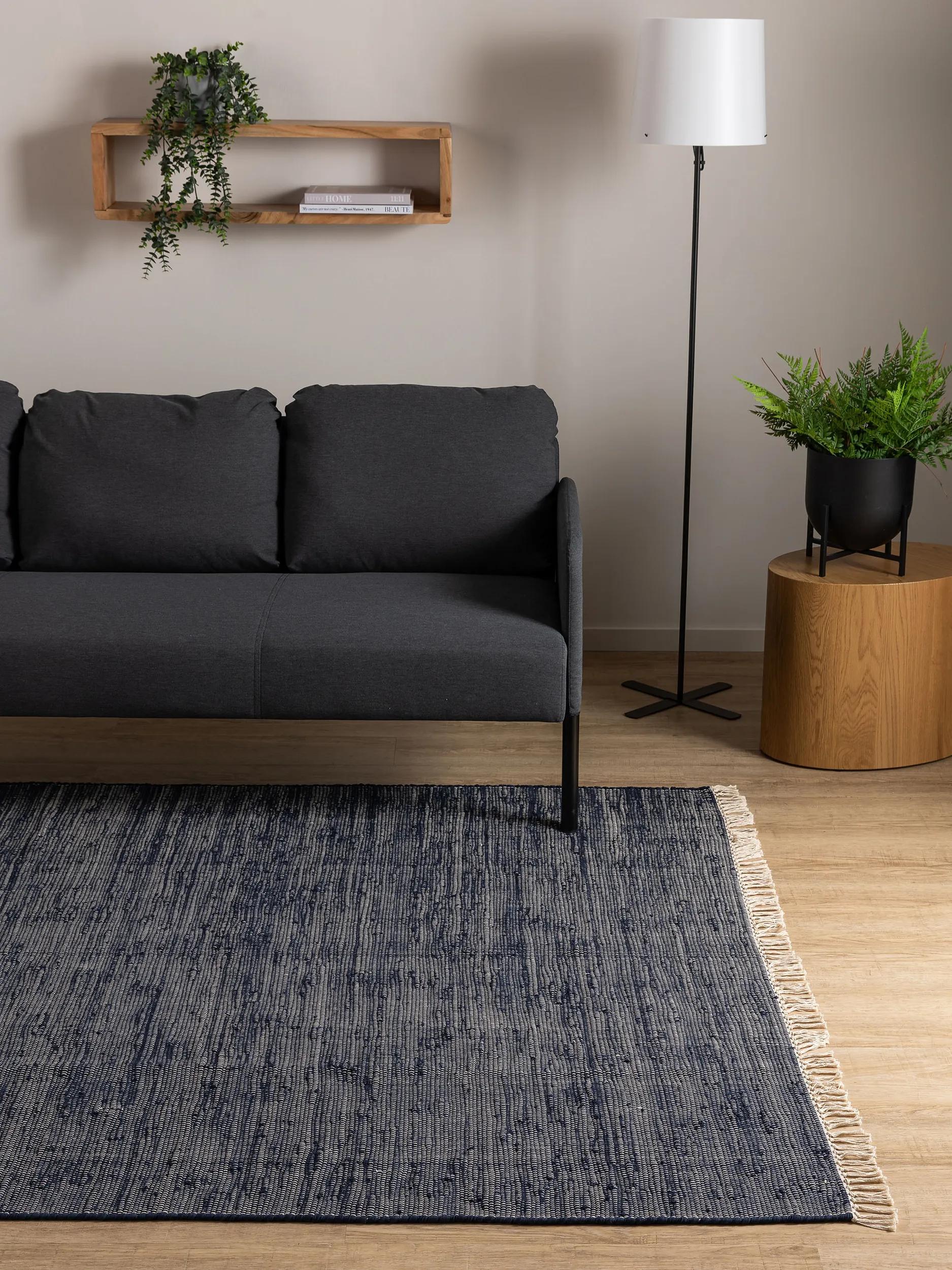 Teppich aus recyceltem Material Toledo Dunkelblau